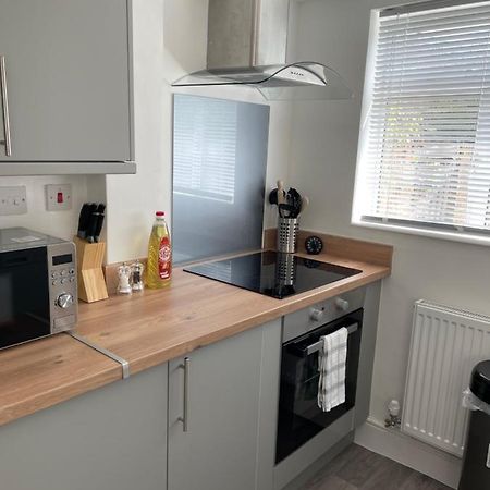 Comfy Home For Contractors And Families With Free Parking - Sage View Aldershot Kültér fotó