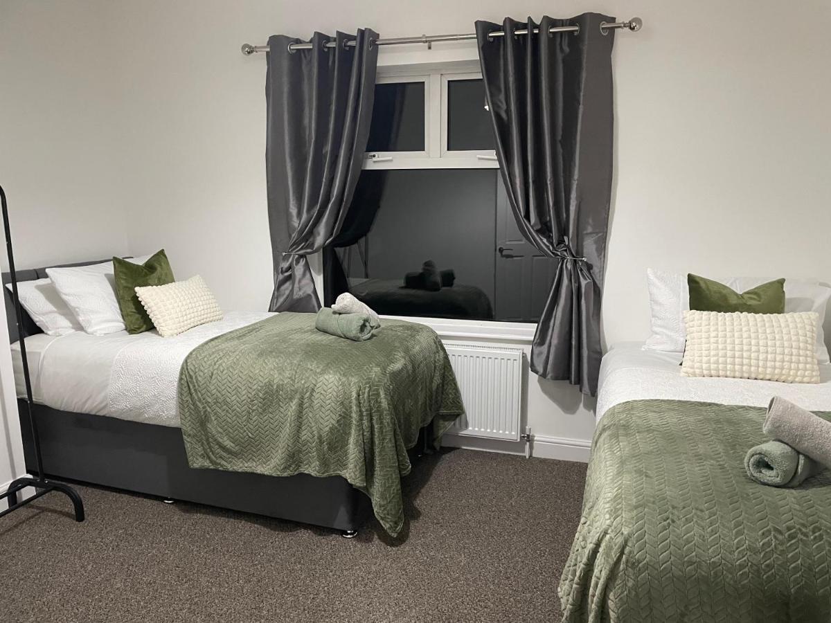 Comfy Home For Contractors And Families With Free Parking - Sage View Aldershot Kültér fotó