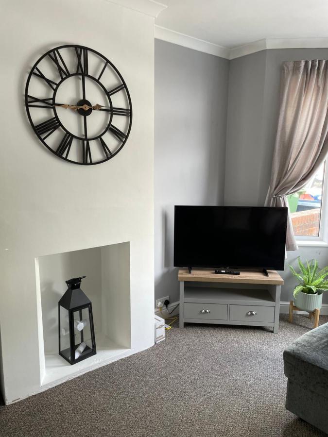 Comfy Home For Contractors And Families With Free Parking - Sage View Aldershot Kültér fotó