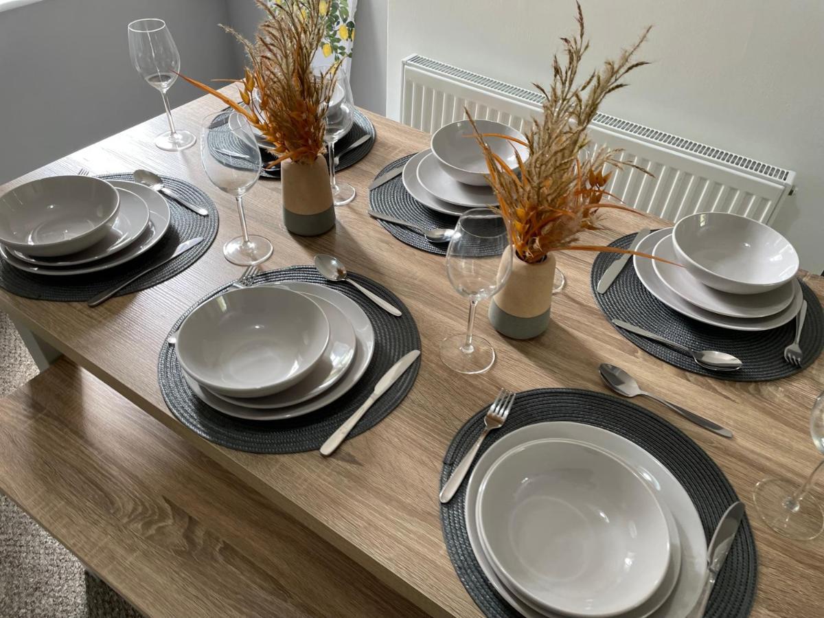 Comfy Home For Contractors And Families With Free Parking - Sage View Aldershot Kültér fotó