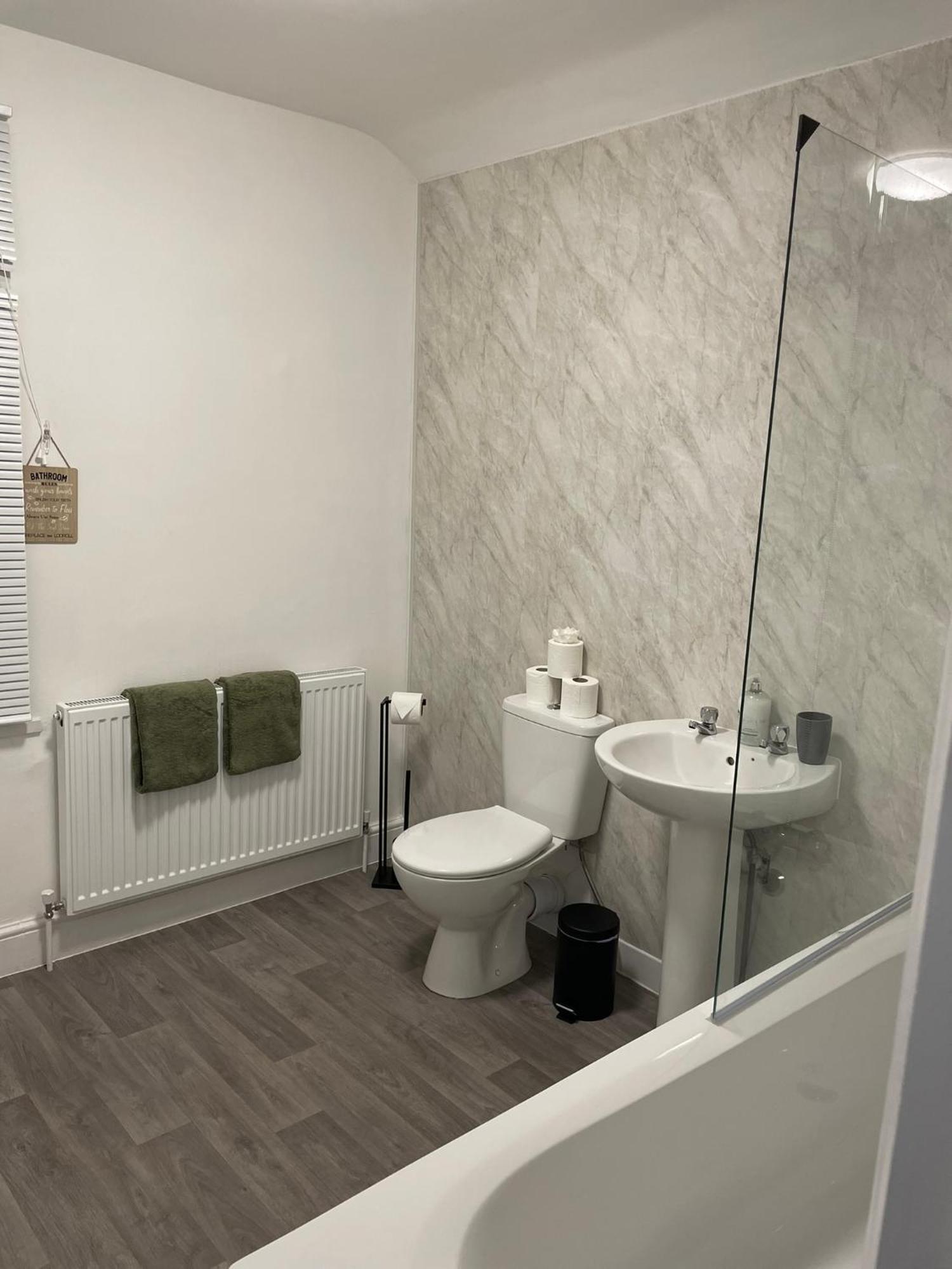 Comfy Home For Contractors And Families With Free Parking - Sage View Aldershot Kültér fotó