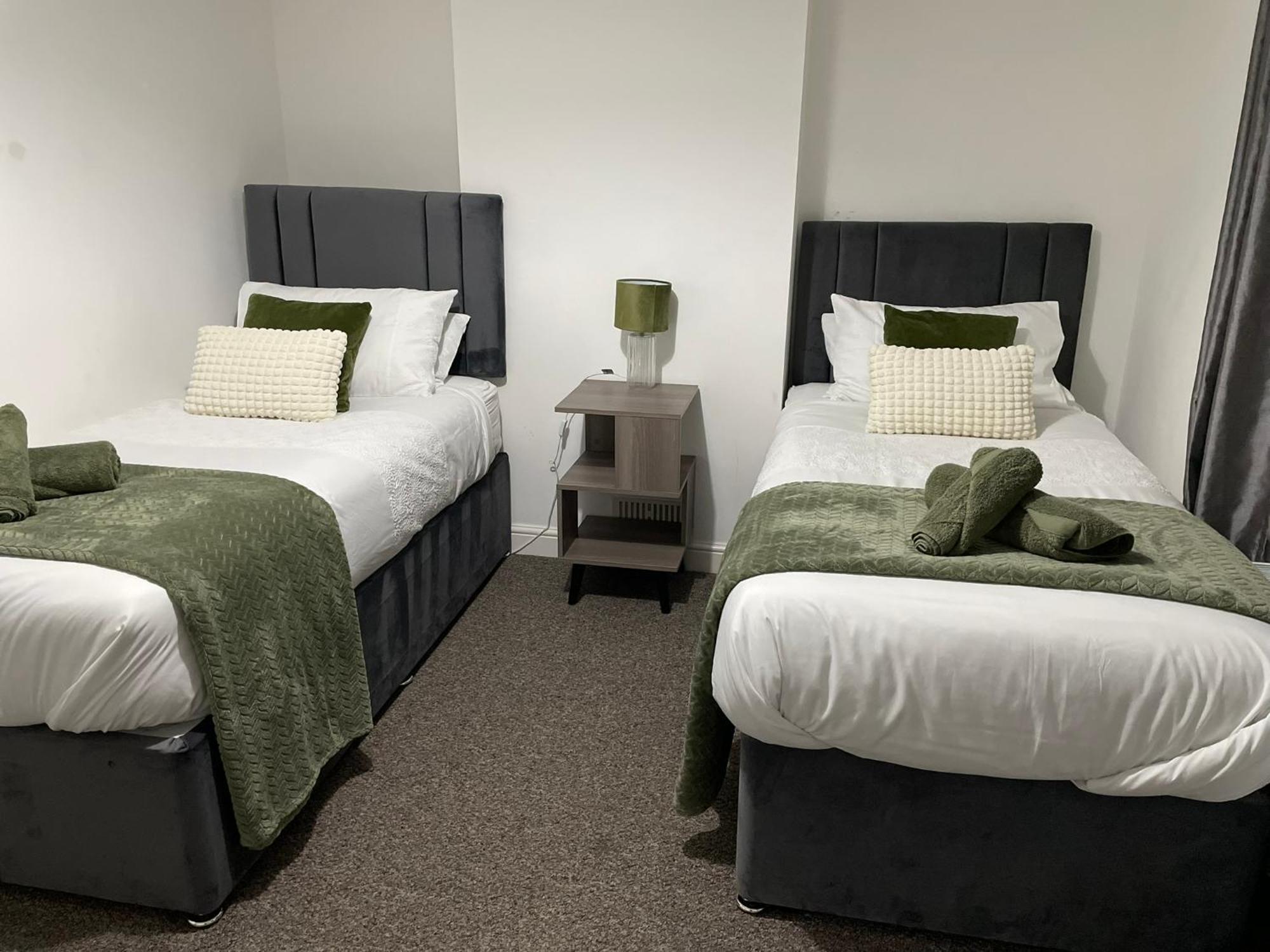 Comfy Home For Contractors And Families With Free Parking - Sage View Aldershot Kültér fotó